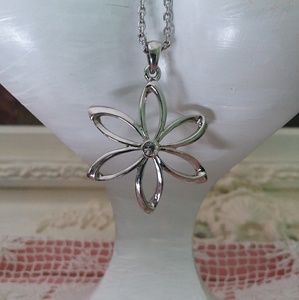 CLEARANCE! Necklace!